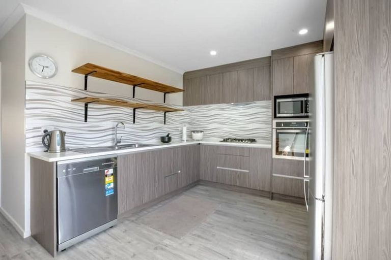 Photo of property in 17e Prictor Street, Papakura, 2110