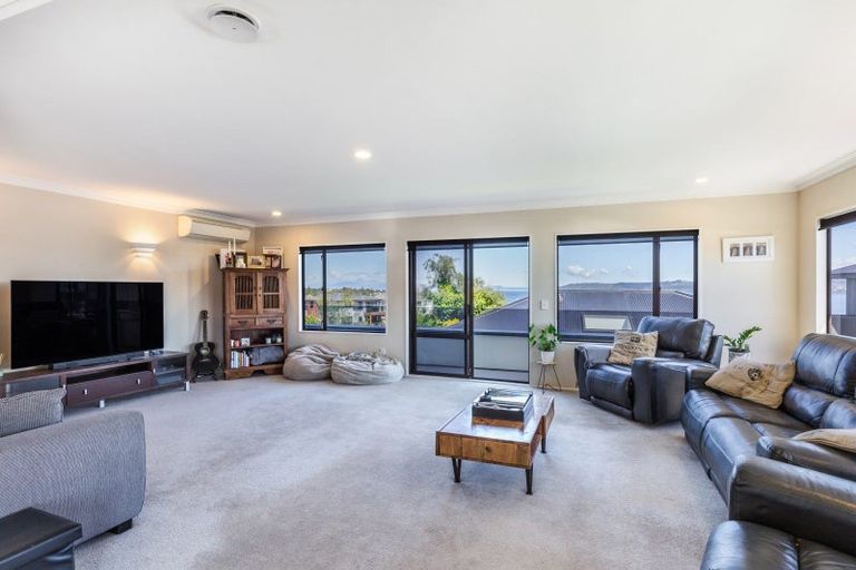 Photo of property in 2/23 Harvey Street, Waipahihi, Taupo, 3330