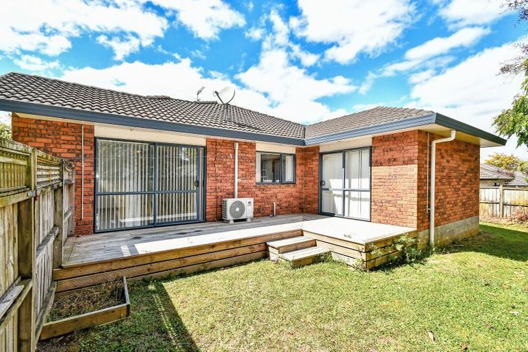 Photo of property in 10 Boderg Way, East Tamaki, Auckland, 2016