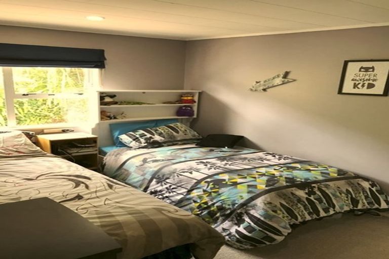 Photo of property in 3 Ayton Drive, Whitby, Porirua, 5024