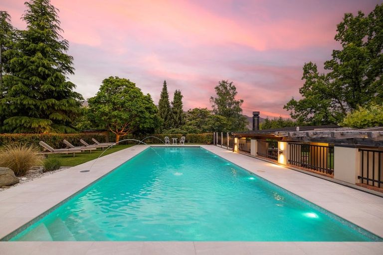 Photo of property in 140 Dalefield Road, Dalefield, Queenstown, 9371