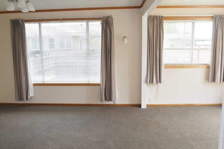 Photo of property in 21 Lochee Road, Upper Riccarton, Christchurch, 8041