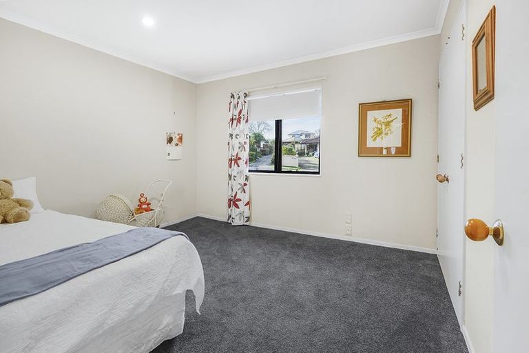 Photo of property in 5 Guernsey Place, Grandview Heights, Hamilton, 3200