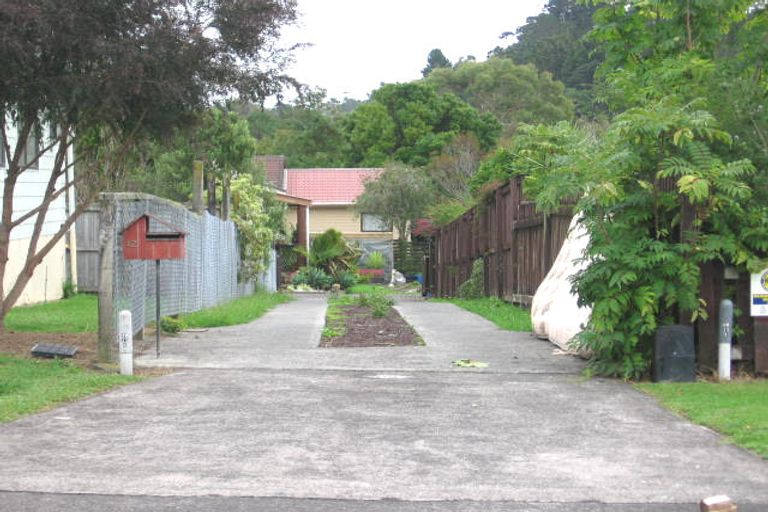 Photo of property in 12 Elvira Place, Ranui, Auckland, 0612