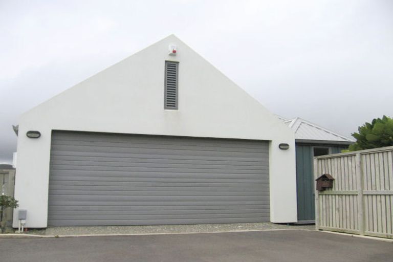 Photo of property in 39 Hawtrey Terrace, Churton Park, Wellington, 6037