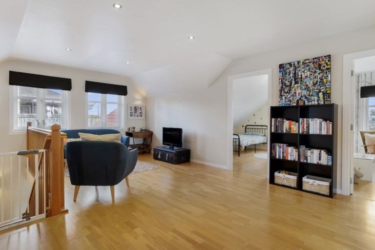 Photo of property in 49 Merriman Place, Pyes Pa, Tauranga, 3112