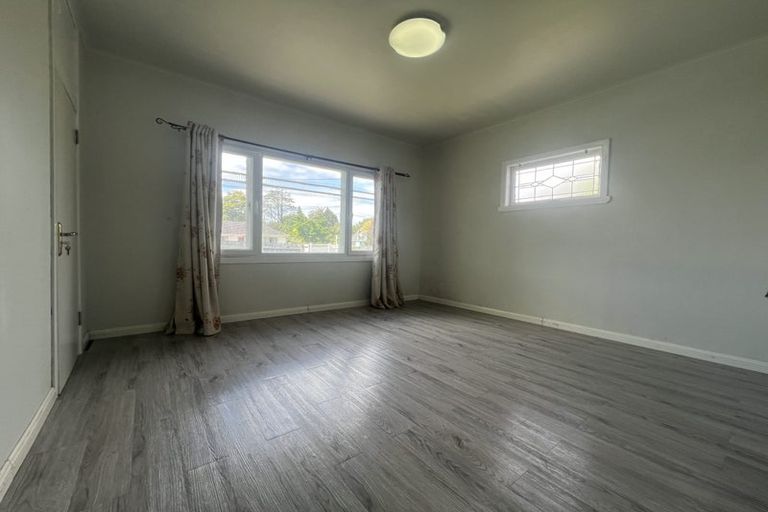 Photo of property in 48 Clevedon Road, Papakura, 2110