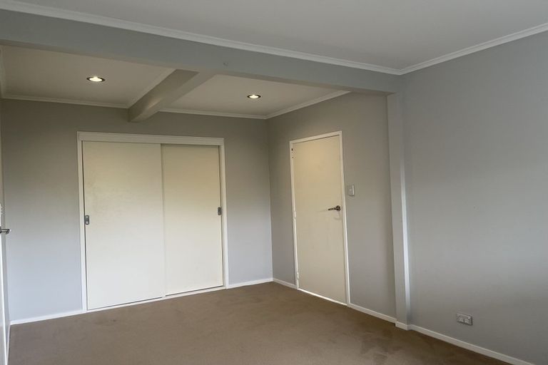 Photo of property in 463 Beach Road, Murrays Bay, Auckland, 0630