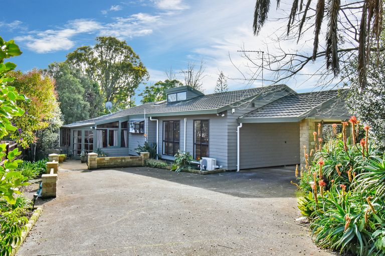 Photo of property in 32 Lorelei Place, Opaheke, Papakura, 2113