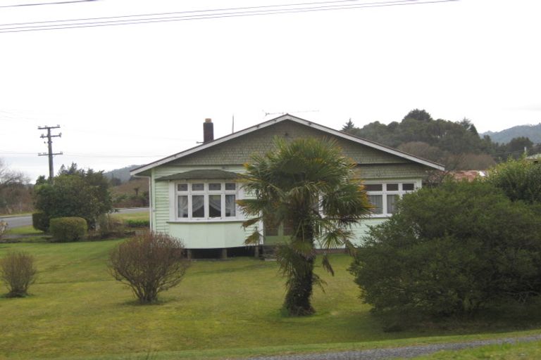 Photo of property in 30 Pitt Street, Runanga, 7803