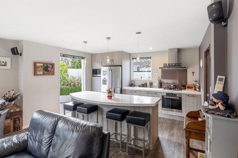 Photo of property in 28 Mayfair Street, Riccarton, Christchurch, 8011