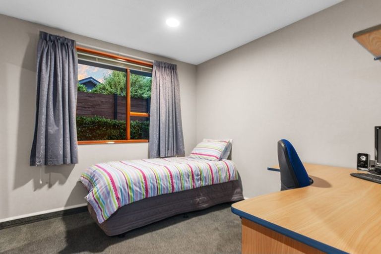 Photo of property in 123 Queenspark Drive, Parklands, Christchurch, 8083