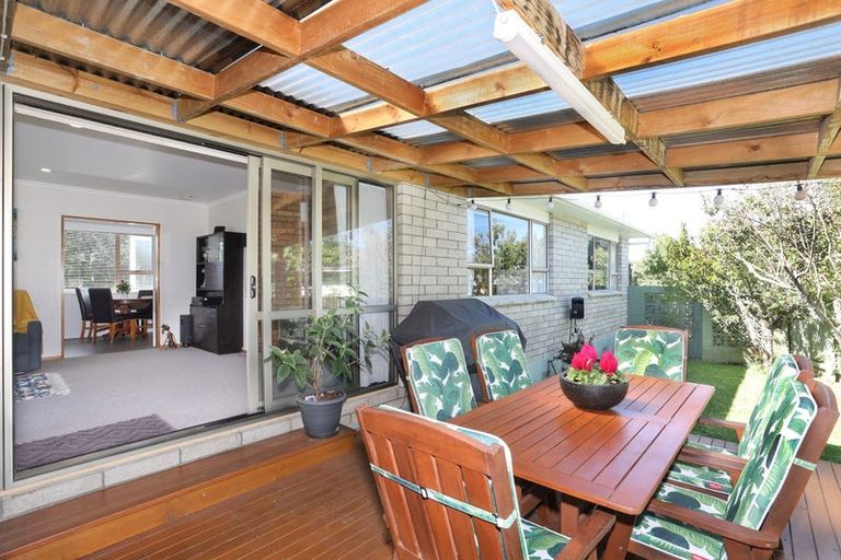 Photo of property in 21 Flower Street, Bulls, 4818