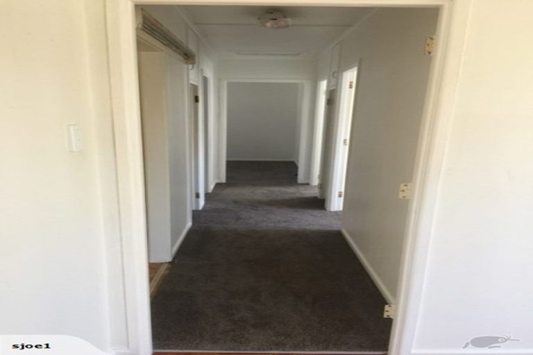 Photo of property in 53 Glendale Road, Glen Eden, Auckland, 0602