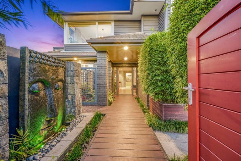 Photo of property in 1/25 Seymour Road, Mellons Bay, Auckland, 2014