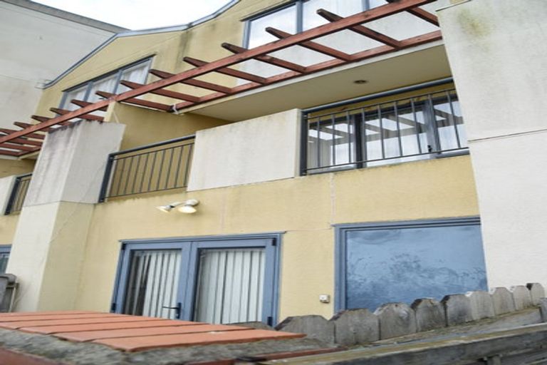 Photo of property in 10/12 Crown Lynn Place, New Lynn, Auckland, 0600