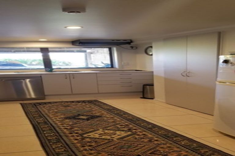 Photo of property in 167 West Harbour Drive, West Harbour, Auckland, 0618