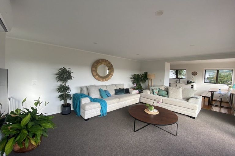 Photo of property in 43 Everard Avenue, Army Bay, Whangaparaoa, 0930