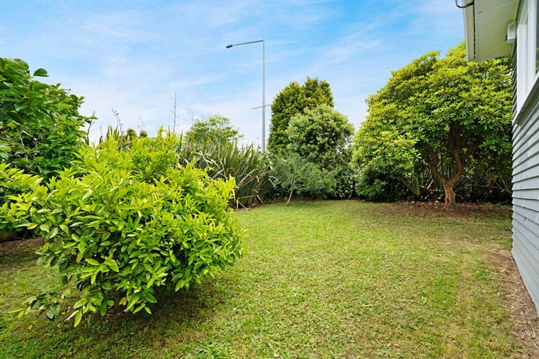 Photo of property in 4149 Great North Road, Glen Eden, Auckland, 0602