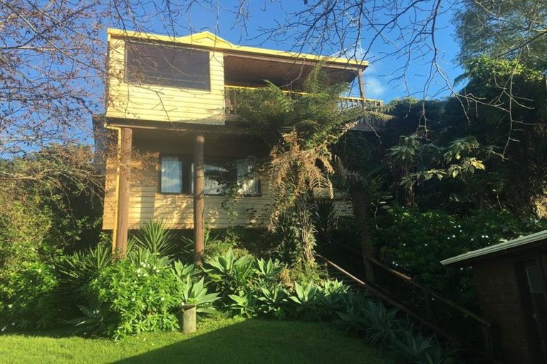 Photo of property in 11 Harbour View Road, Omokoroa, 3114