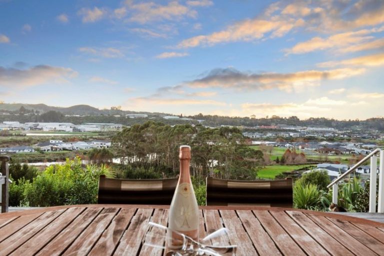 Photo of property in 87 Mortlake Heights, Pyes Pa, Tauranga, 3112