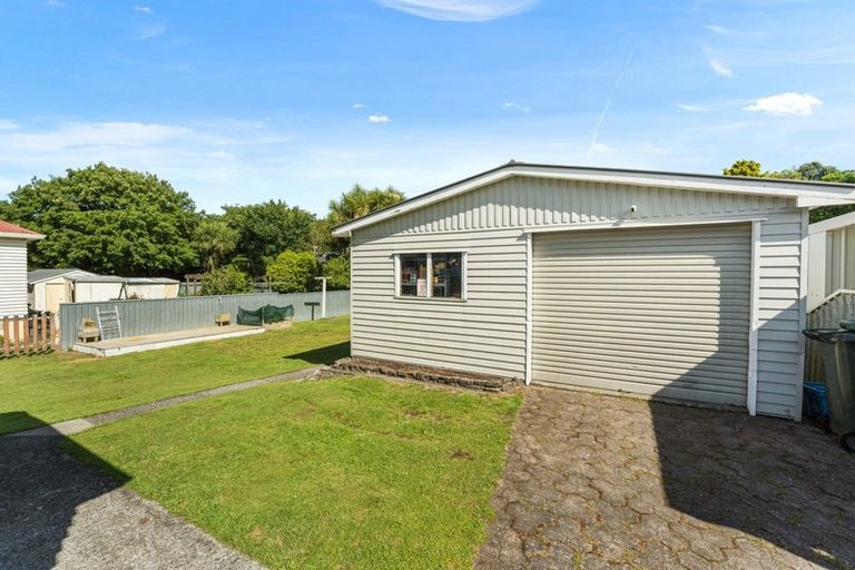 Photo of property in 11 Page Street, Stratford, 4332