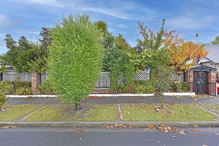 Photo of property in 157 Yaldhurst Road, Sockburn, Christchurch, 8042