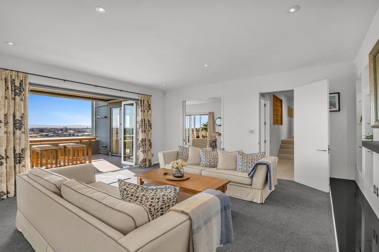 Photo of property in 891 Cashmere Road, Halswell, Christchurch, 8025