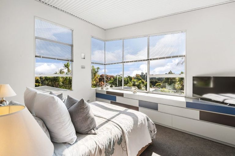 Photo of property in 2 Pounamu Avenue, Greenhithe, Auckland, 0632