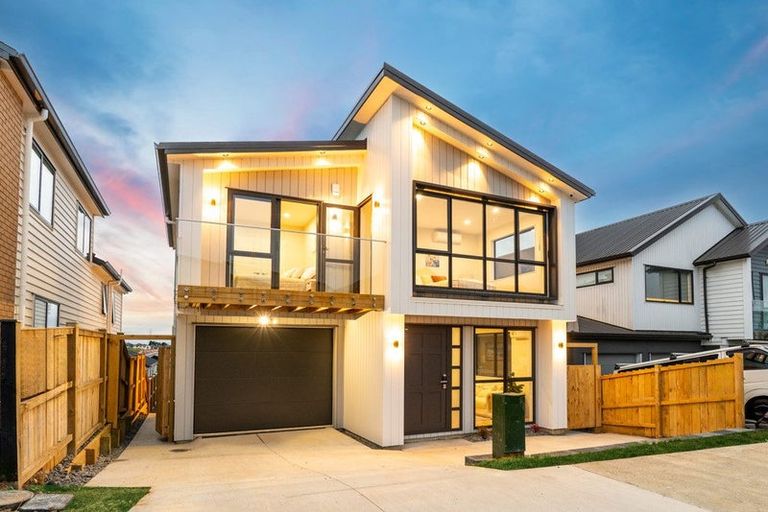 Photo of property in 21 Christella Street, Flat Bush, Auckland, 2019