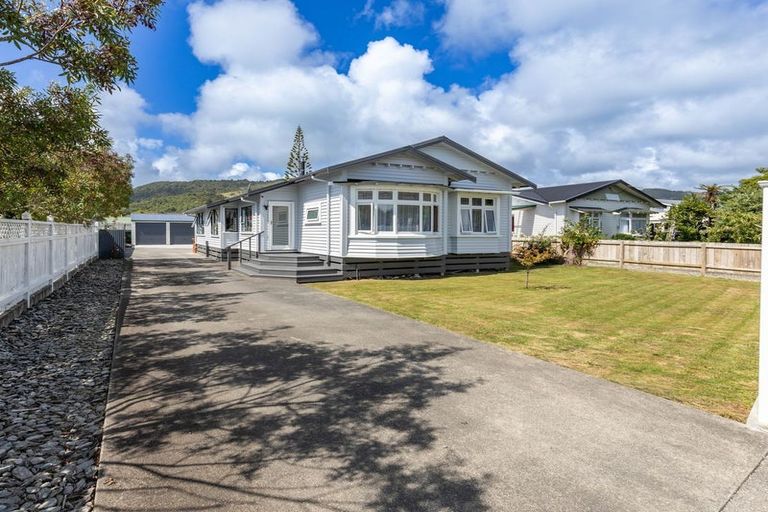 Photo of property in 37 Marlborough Street, Greymouth, 7805