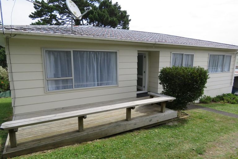 Photo of property in 2/95b Captain Scott Road, Glen Eden, Auckland, 0602