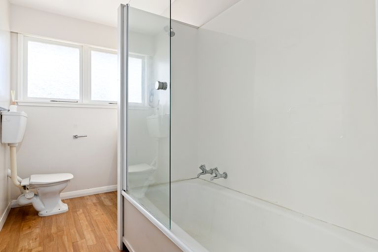 Photo of property in 1/19 Raxworthy Street, Ilam, Christchurch, 8041