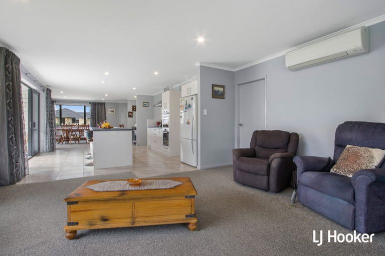 Photo of property in 11 Reel Road, Athenree, Waihi Beach, 3611