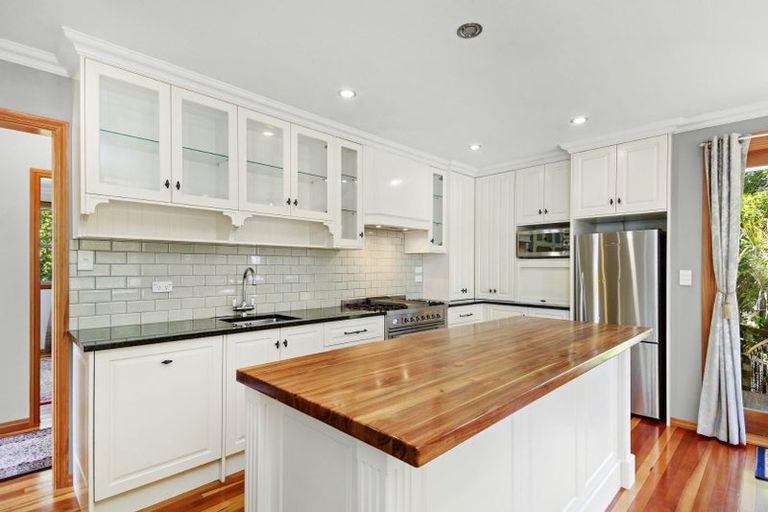 Photo of property in 7 Christopher Way, Paparangi, Wellington, 6037