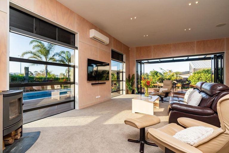 Photo of property in 20 Dune View Drive, Mangawhai, 0505