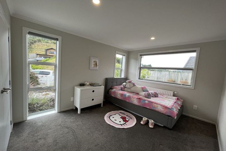 Photo of property in 18 Banks Boulevard, Whitby, Porirua, 5024