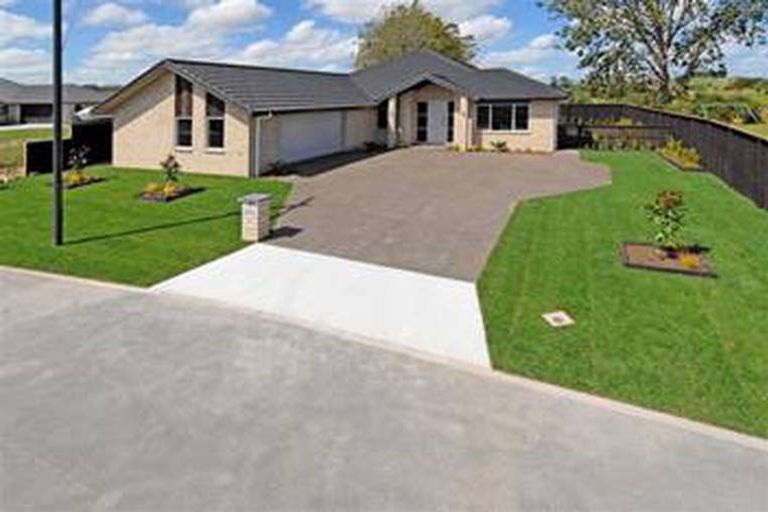 Photo of property in 4 Sutherland Court, Flagstaff, Hamilton, 3210