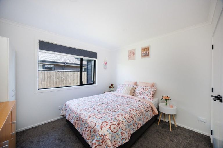 Photo of property in 6 Ivy Lane, Kelvin Grove, Palmerston North, 4414