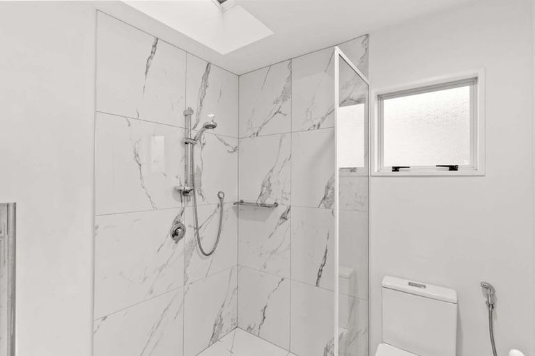 Photo of property in 114 Mccormacks Bay Road, Mount Pleasant, Christchurch, 8081