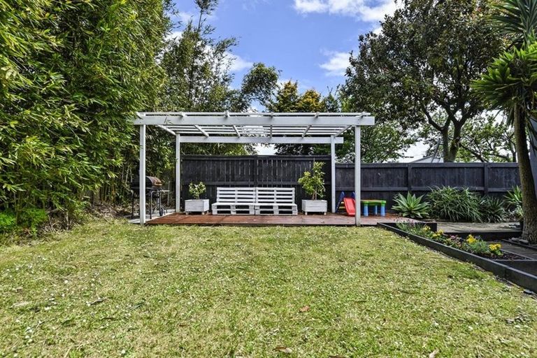 Photo of property in 105b Taylor Road, Mangere Bridge, Auckland, 2022