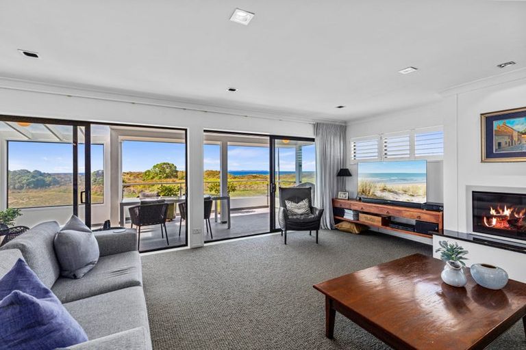 Photo of property in 820a Papamoa Beach Road, Papamoa Beach, Papamoa, 3118