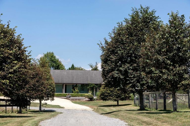 Photo of property in 218 Tarata Road, Inglewood, 4387