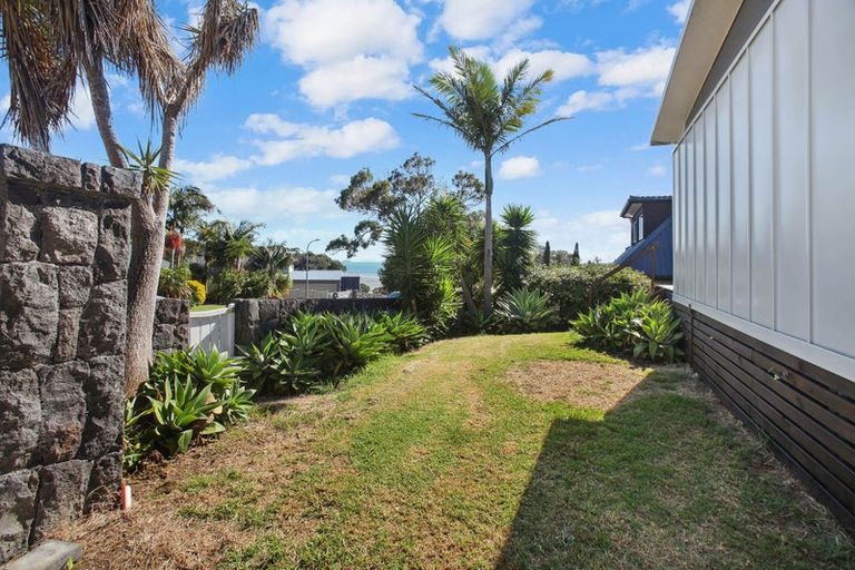 Photo of property in 15a Sea View Terrace, Cockle Bay, Auckland, 2014