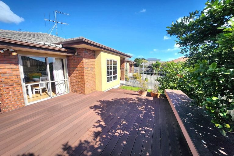 Photo of property in 14 Aviara Court, Northpark, Auckland, 2013