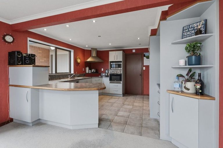 Photo of property in 9 Kerwood Place, Gore, 9710
