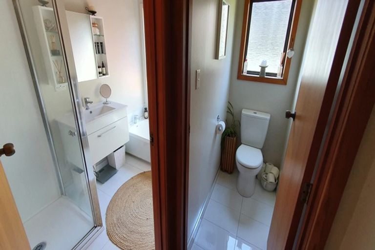Photo of property in 18 Puketiro Place, Paihia, 0200
