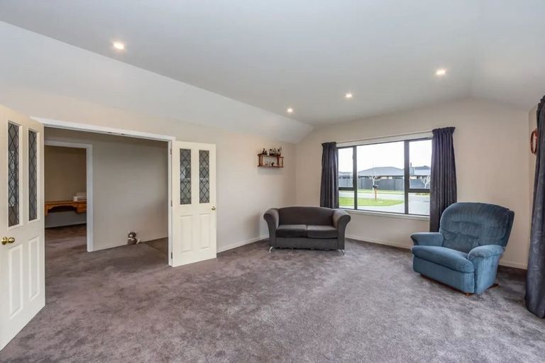 Photo of property in 37 Seymour Drive, Rolleston, 7614