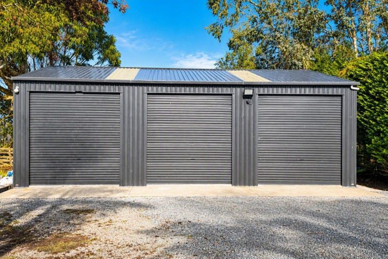 Photo of property in 135 Otatara Road, New River Ferry, Invercargill, 9879