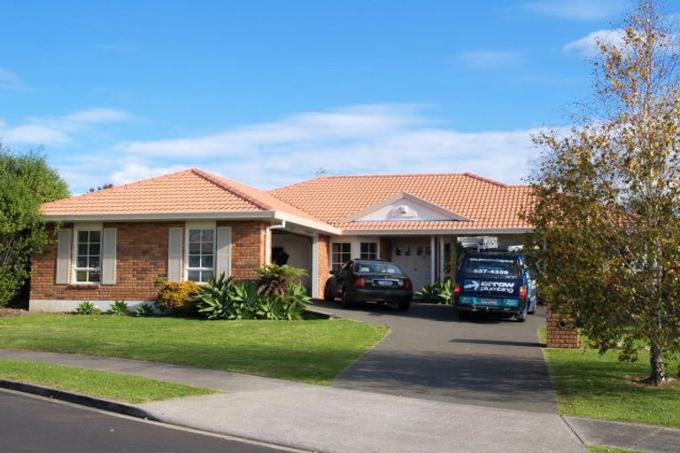 Photo of property in 7 Caldbeck Rise, Northpark, Auckland, 2013